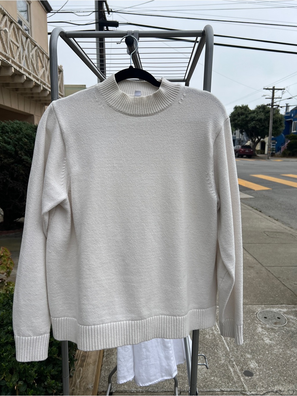 Uniqlo women’s cotton mockneck Sweater